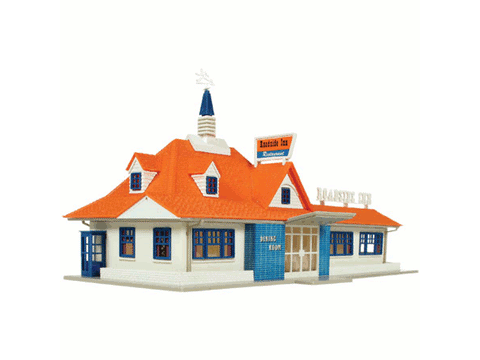 HO Roadside Restaurant Plastic Kit -- 5-5/8 x 8-3/4" 14.3 x 21.9cm