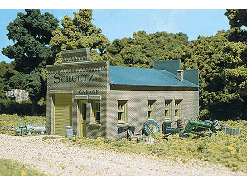 243-20100 HO Schultz's Garage - Woodland Scenics DPM Landmark Structures(R) -- Kit - 3 x 4-3/4" 7.7 x 12.2cm