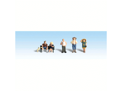 HO Scenic Accents(R) Figures -- Full-Figured Folks pkg(5)