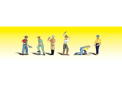 N Scenic Accents(R) Figures -- Track Workers
