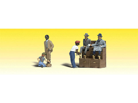 N Scenic Accents(R) Figures -- Shoe Shiners